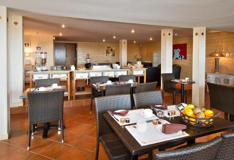 בית מלון כפרי Family Golf