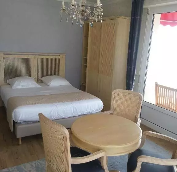 בית מלון כפרי Family Golf