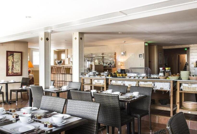 בית מלון כפרי Family Golf