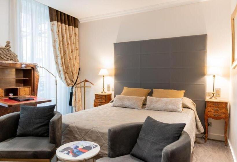 Grand Hotel Des Terreaux