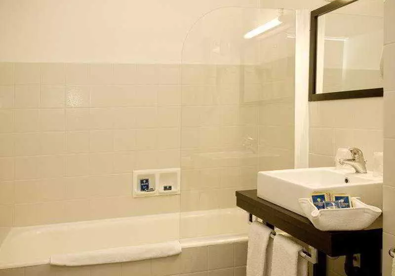 Отель Grande Bretagne