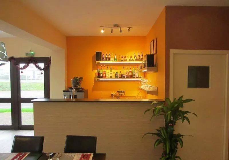 Отель Hôtel éden   Metz Nord   Woippy   Porte Du Luxembourg