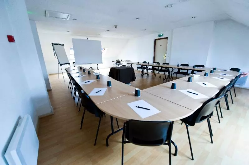 Отель Hôtel éden   Metz Nord   Woippy   Porte Du Luxembourg