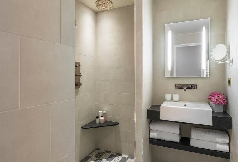 هتل Hôtel Ducs De Bourgogne