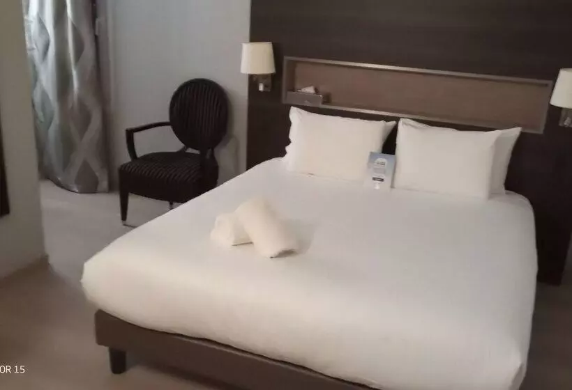 ホテル Kyriad Belfort Centre Gare