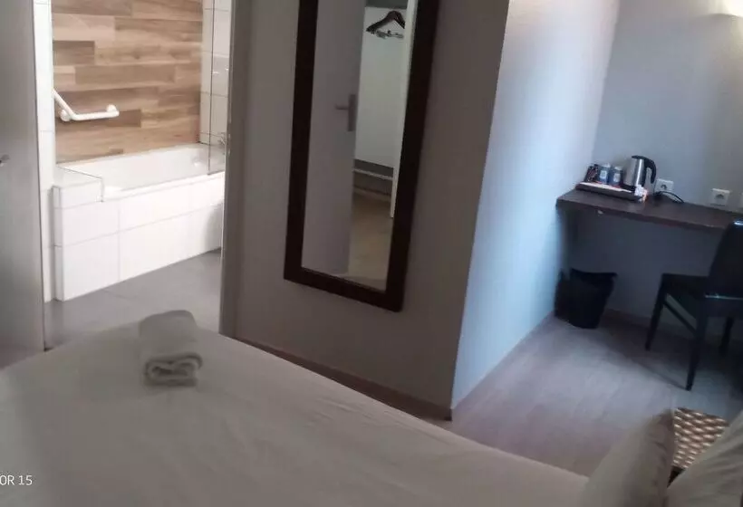 ホテル Kyriad Belfort Centre Gare