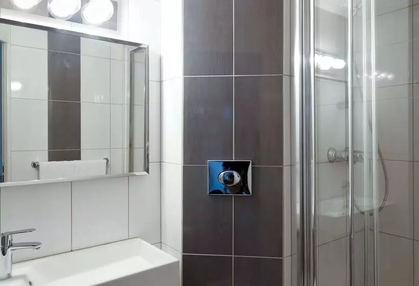 ホテル Kyriad Belfort Centre Gare