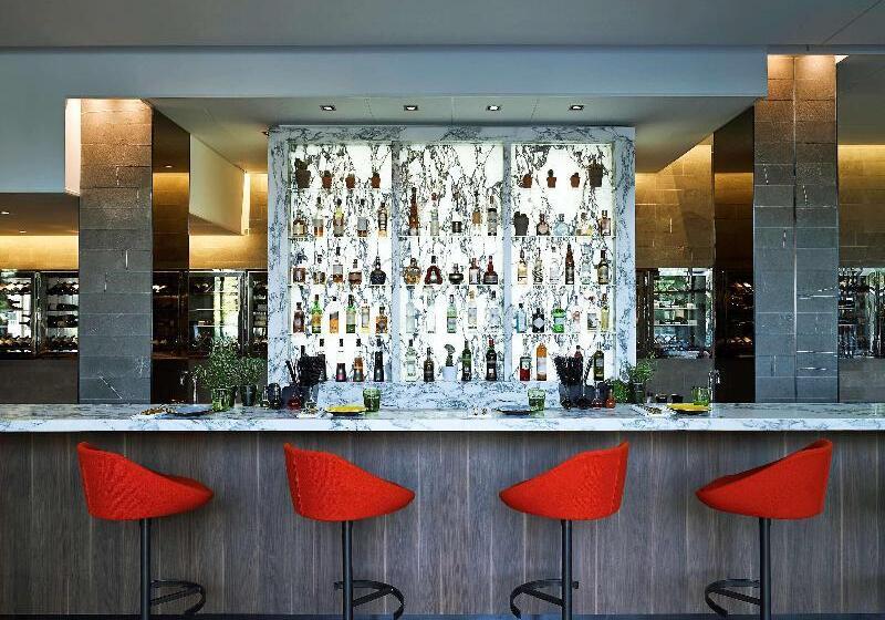 هتل Pullman Paris Tour Eiffel