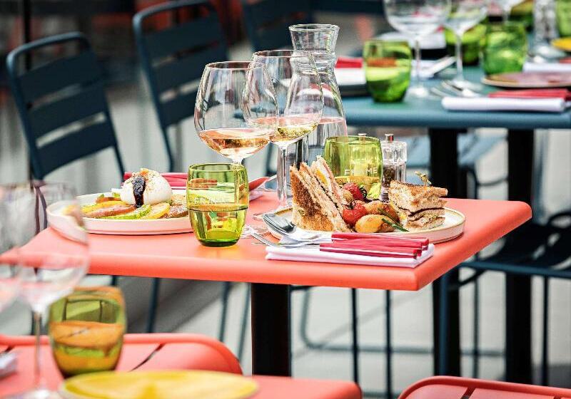 هتل Pullman Paris Tour Eiffel