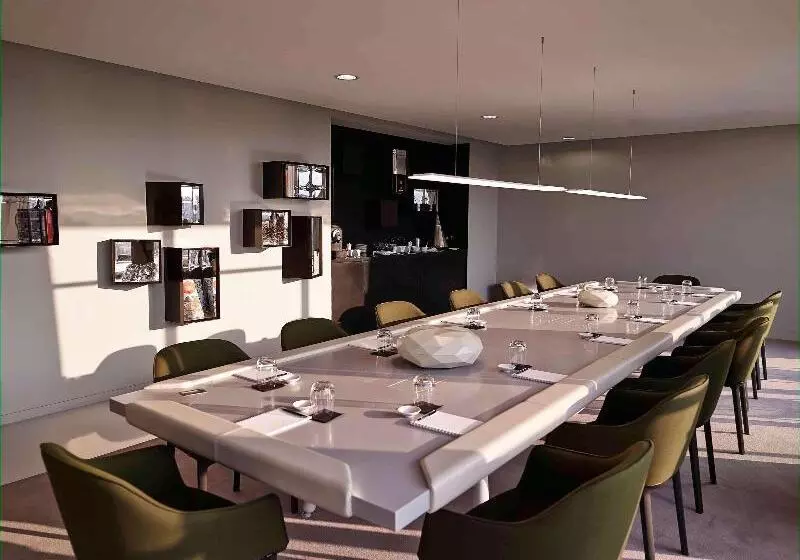 ホテル Pullman Paris Tour Eiffel