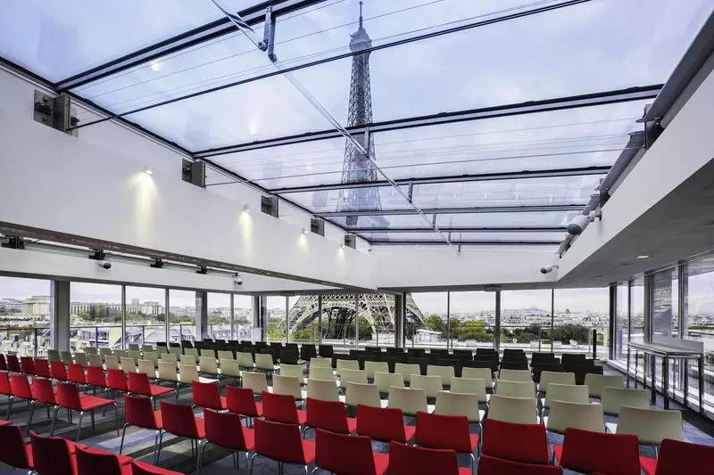 ホテル Pullman Paris Tour Eiffel