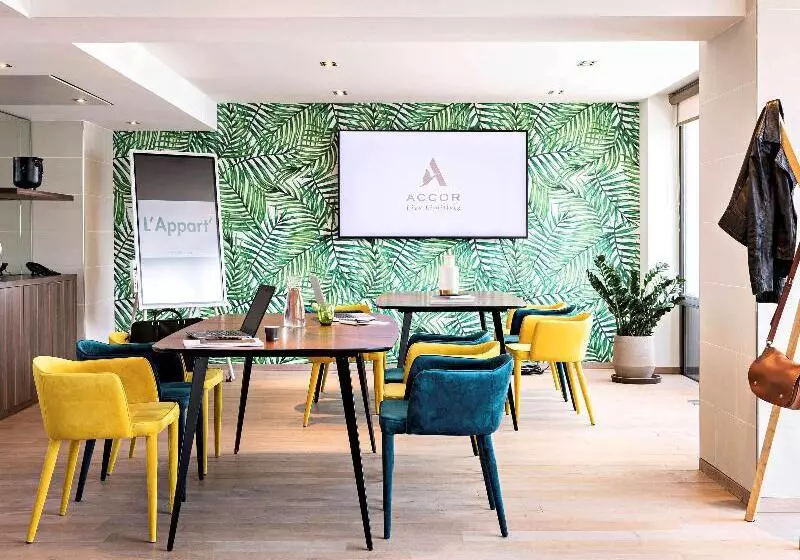 ホテル Pullman Paris Tour Eiffel