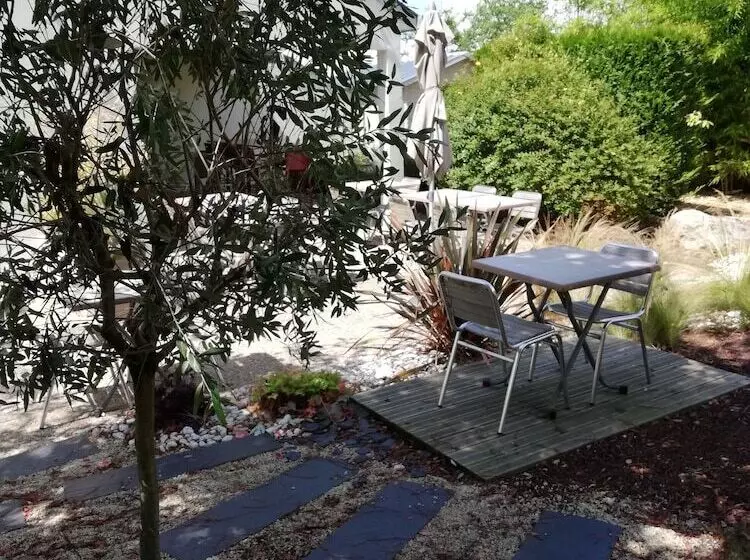 Отель Campanile Caen Est Mondeville