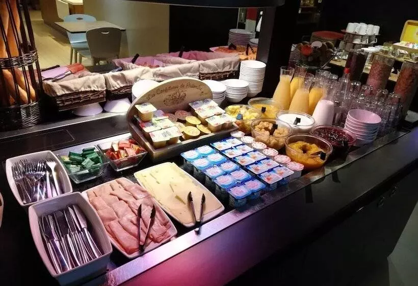 Отель Campanile Caen Est Mondeville