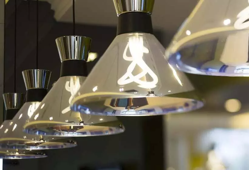 ホテル Escale Oceania Orleans