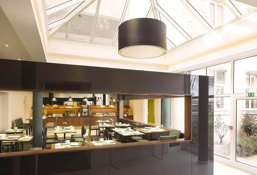 ホテル Escale Oceania Orleans