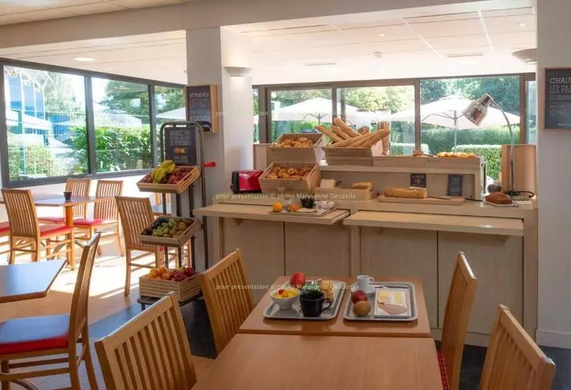 בית מלון כפרי Ibis Caen Porte D’angleterre