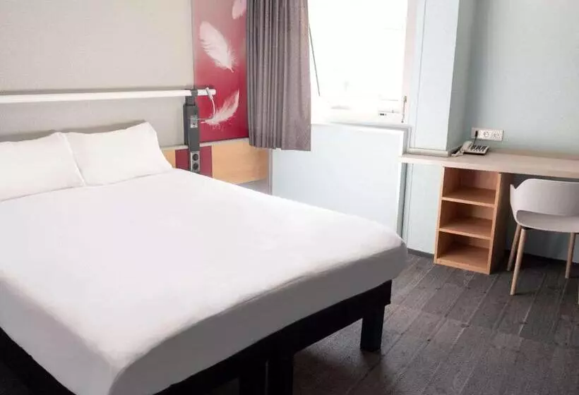 酒店 Ibis Paris Gennevilliers