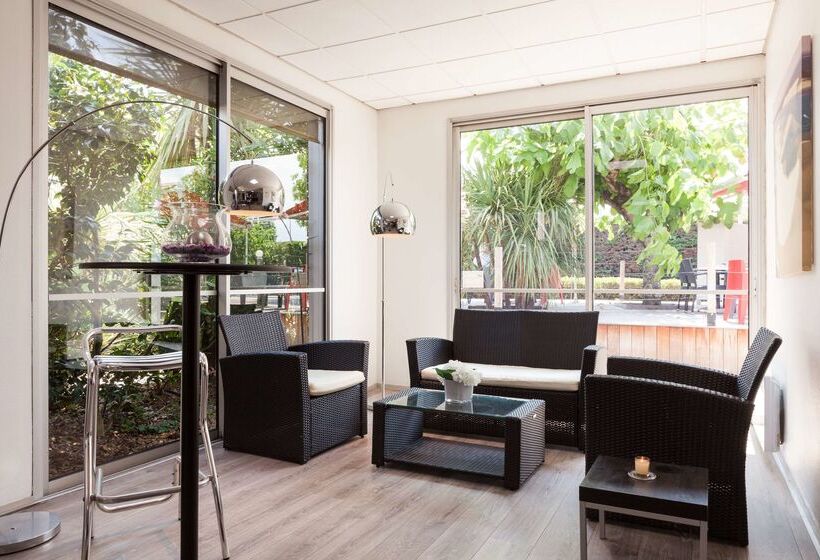 هتل The Originals City, Hôtel Du Phare, Bordeaux Mérignac