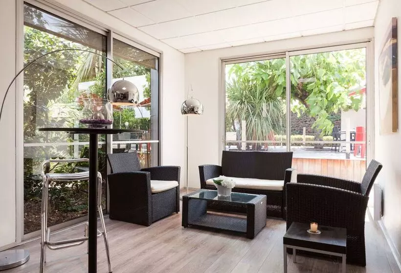 호텔 The Originals City, Hôtel Du Phare, Bordeaux Mérignac