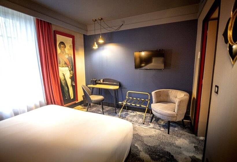 Отель Mercure Rochefort La Corderie Royale