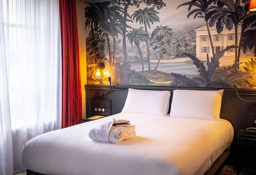 Отель Mercure Rochefort La Corderie Royale