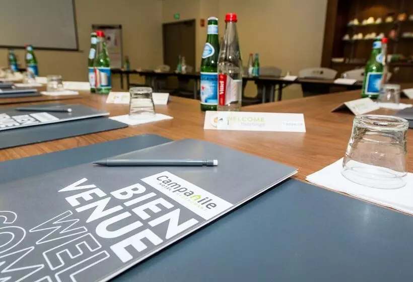 Отель Campanile Reims Centre  Cathedrale