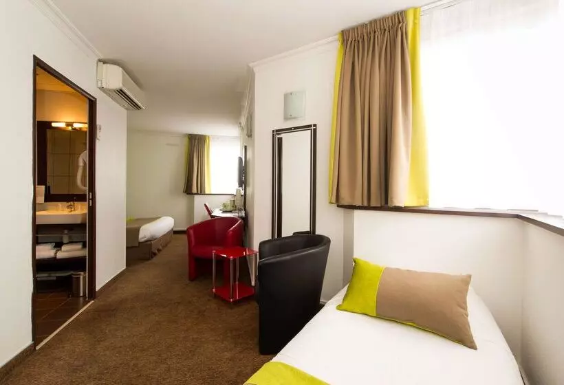 Отель Campanile Reims Centre  Cathedrale