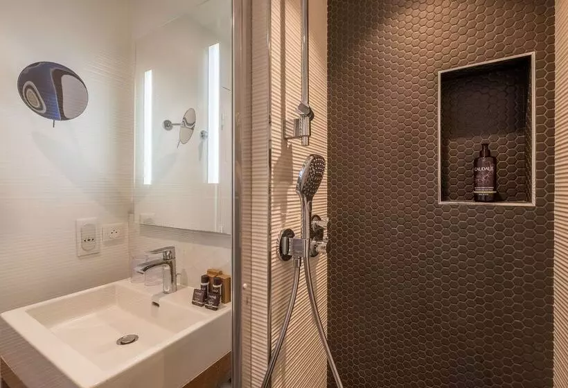 ホテル Hôtel Littéraire Le Swann, BW Premier Collection