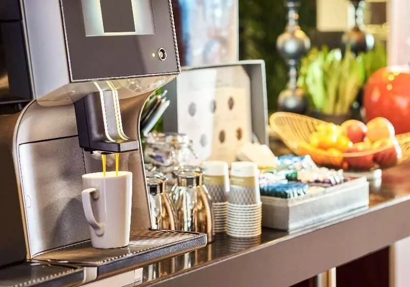 ホテル Mercure Paris Tour Eiffel Pont Mirabeau