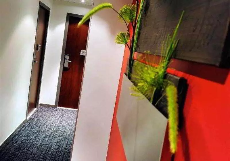 ホテル Mercure Paris Tour Eiffel Pont Mirabeau