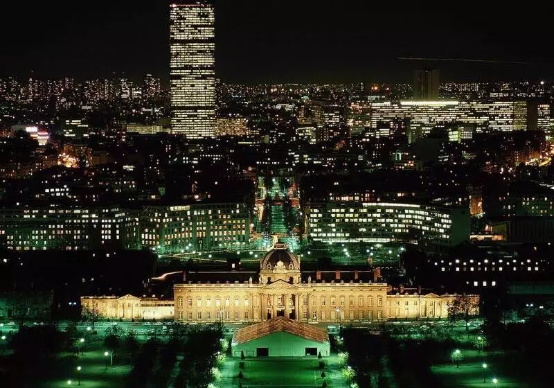 ホテル Mercure Paris Tour Eiffel Pont Mirabeau