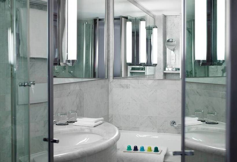 בית מלון כפרי Sheraton Paris Charles De Gaulle Airport