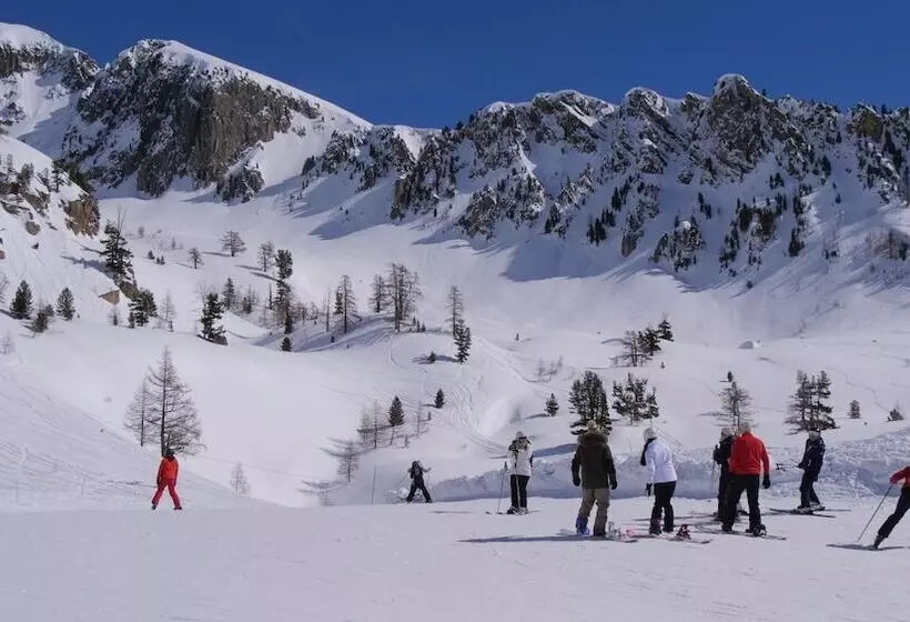 Sowell Hotels Le Pas Du Loup