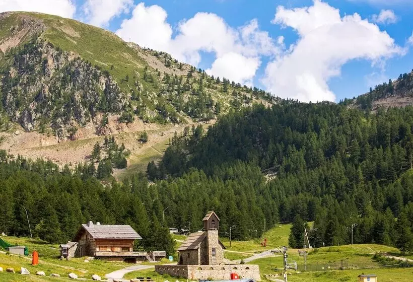 Sowell Hotels Le Pas Du Loup