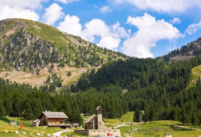 Sowell Hotels Le Pas Du Loup