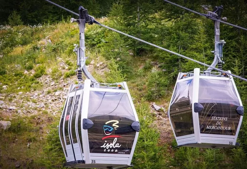 Sowell Hotels Le Pas Du Loup