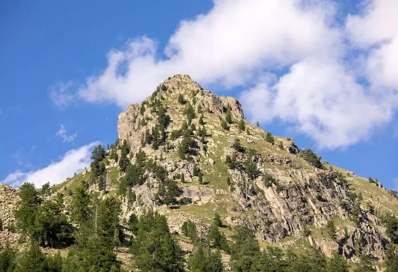 Sowell Hotels Le Pas Du Loup