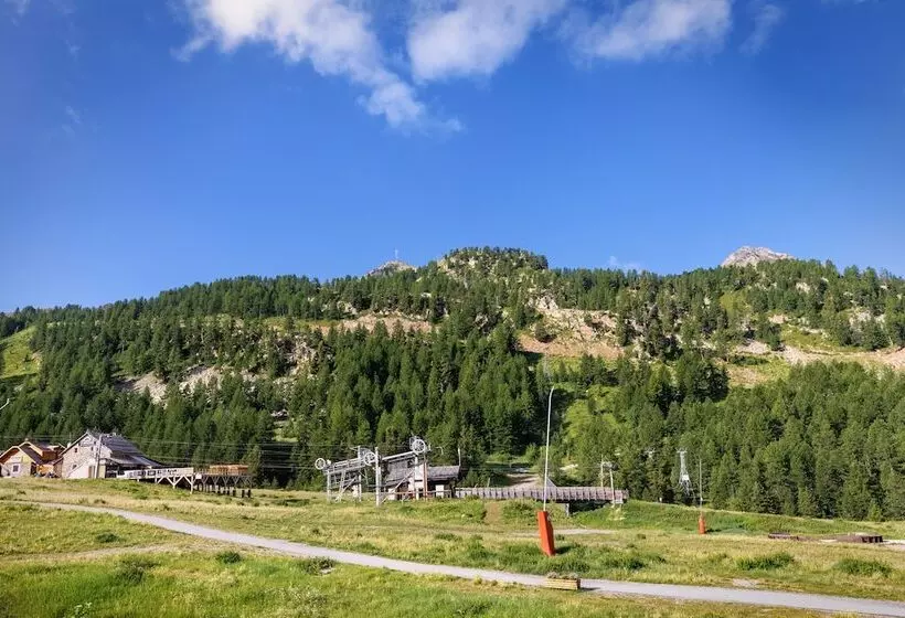 Sowell Hotels Le Pas Du Loup