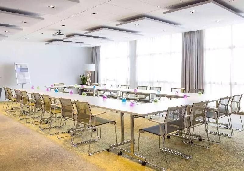 Novotel Bordeaux Lac