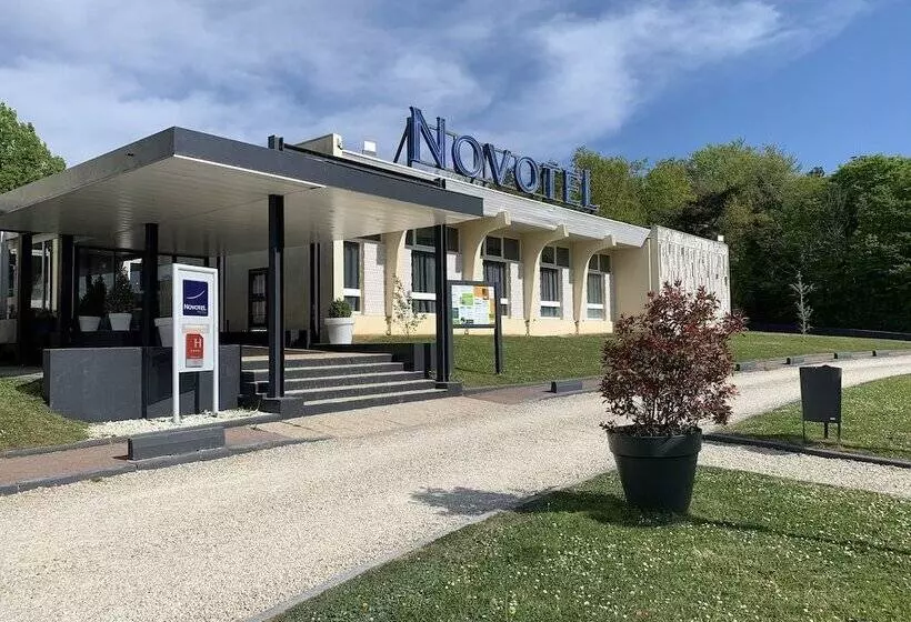 Novotel Fontainebleau Ury