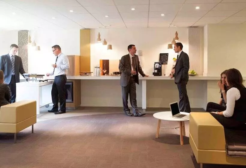 Novotel Fontainebleau Ury