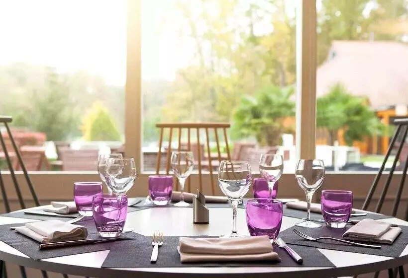 Novotel Fontainebleau Ury