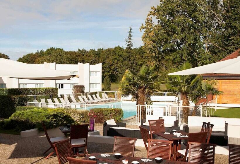Novotel Fontainebleau Ury