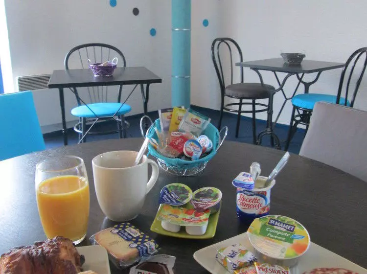 Отель Stars Dijon Sud