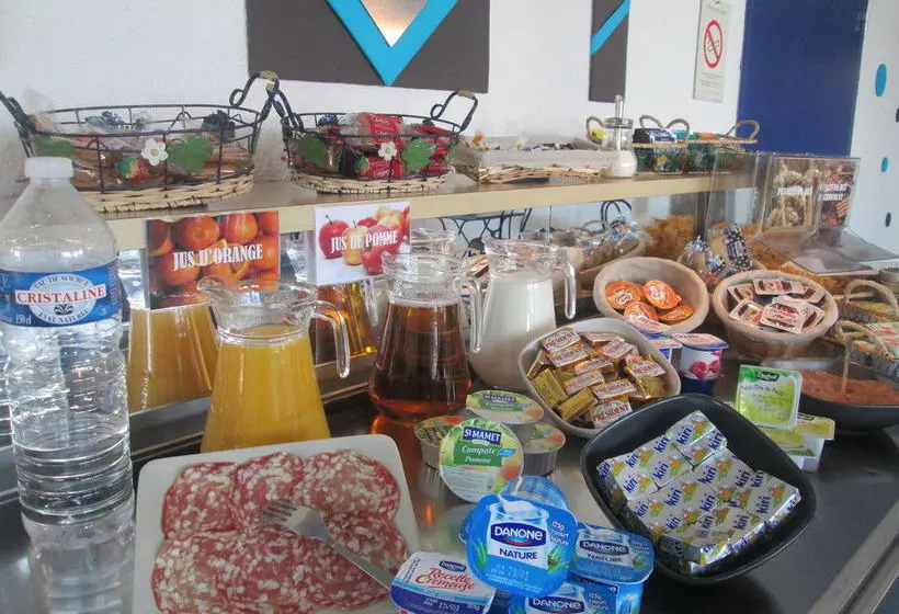 Отель Stars Dijon Sud