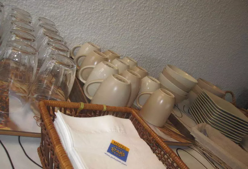 Отель Stars Dijon Sud