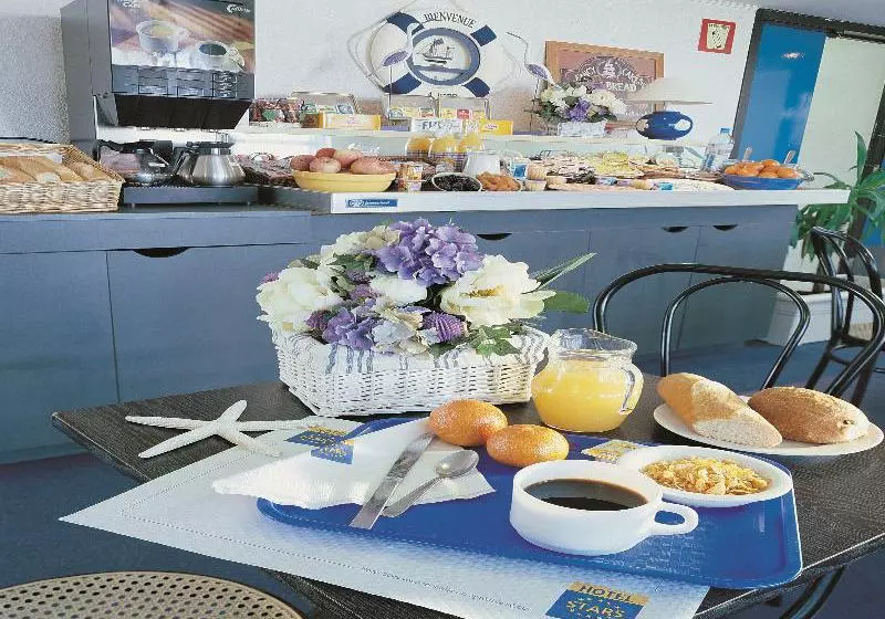 Отель Stars Dijon Sud