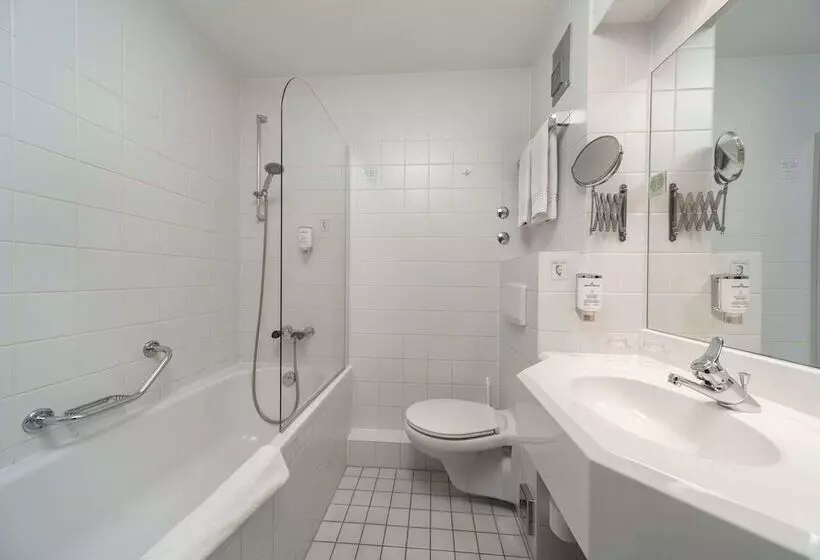 בית מלון כפרי Plaza Inn Chemnitz