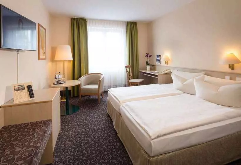 בית מלון כפרי Plaza Inn Chemnitz